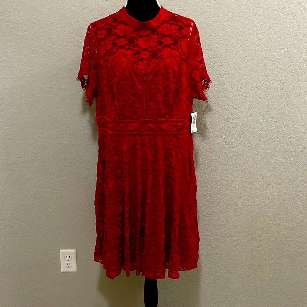 NEW WITH TAGS 🏷 TORRID RED HOLIDAY DRESS IN SIZE 20